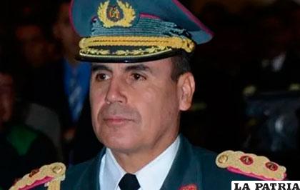 El ex comandante de las Fuerzas Armadas, general Omar Salinas