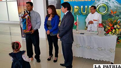 Imagen de la Virgen del Socavón estará presente en el aeropuerto de Oruro