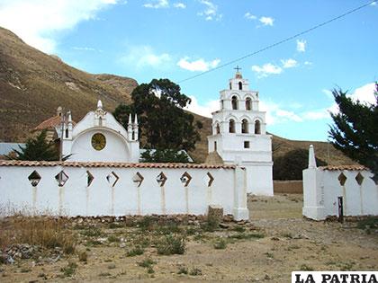Iglesia del municipio de Poopó que este mes está de aniversario /Archivo