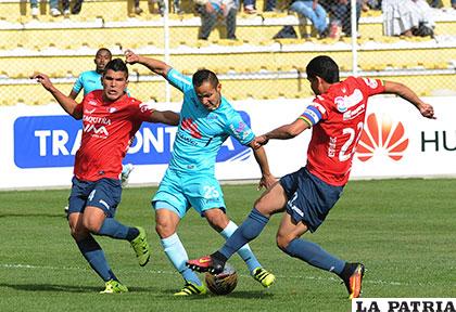Wilstermann se adelantó en el marcador, pero permitió que le remontaran /APG