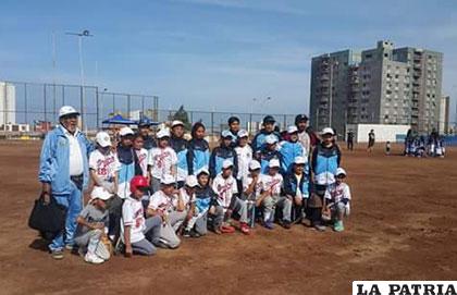 Los deportistas orureños cumplieron una buena participación en Iquique-Chile