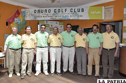 Deportistas que participaron en la competencia de golf Sénior