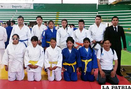 La selección orureña que participó en el campeonato nacional de judo