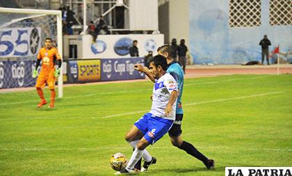 San José le ganó a Bolívar en la ida y en la vuelta del torneo Clausura