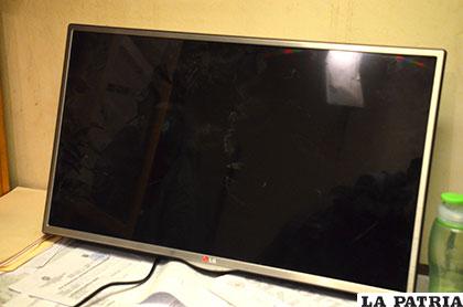 El televisor que se robó de la vivienda de la avenida Barrientos
