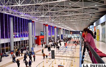 El aeropuerto de El Alto fue mejorado el año pasado /ABI