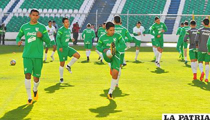 El combinado boliviano ayer entrenó en el estadio 