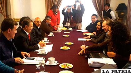 Una de las reuniones de los empresarios con presidentes de la ALP /ANF