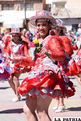 La belleza de la cullaguada con el colegio 