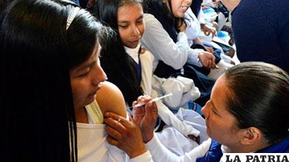 La vacuna que reciben las niñas para evitar contraer el VPH /ANF