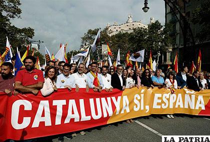 Persiste la tensión en España