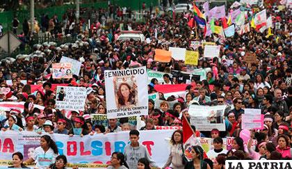 Marcha en Perú contra la violencia de género