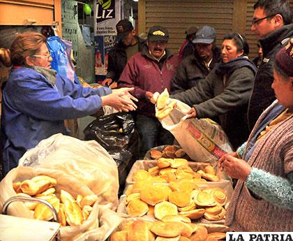 El precio del pan se mantiene en 40 centavos, por el momento /Archivo