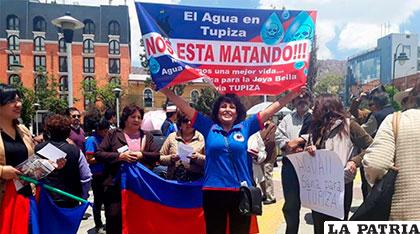 Dirigentes de Tupiza piden agua la ejecución  de proyecto para dotación de agua /TUPIZA INFORMA