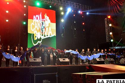 Impecable presentación en el primer día de festival de la canción ¡Aquí?Canta Bolivia!