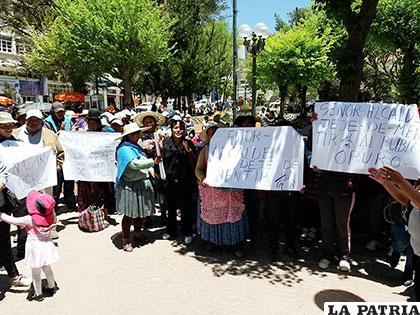 Manifestación realizada ayer en la plaza principal