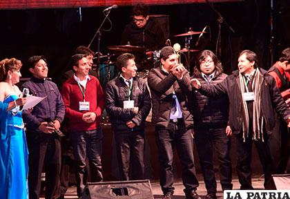 Omasuyos, ganadores de la categoría Estudiantina