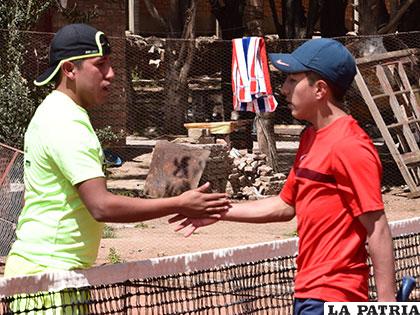 Jairo Gonzales y Daniel Sempértegui de la categoría Competitiva 