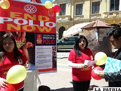 Rotarios explicaron a la población la importancia de la vacunación contra la Polio