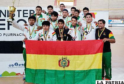 La selección boliviana de handball en varones quedó tercera