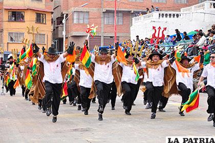 El Primer Convite da inicio a las actividades del Carnaval de Oruro