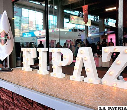 La Fipaz 2017 se desarrolla en cinco pabellones de exposición construidos en 40 mil metros cuadrados en el campo ferial Chuquiago Marka, con la presencia de 600 expositores, esperando la visita de 150.000 personas