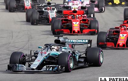 Lewis Hamilton toma la delantera a sus contendientes /as.com