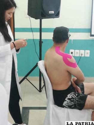 El tapping esencial para prevenir lesiones/ cortesía Henry Pillco
