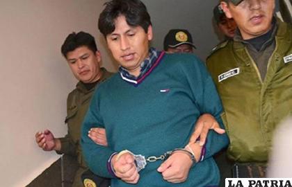 El médico Jhiery Fernández permaneció recluido casi cuatro años/Bolivia.com