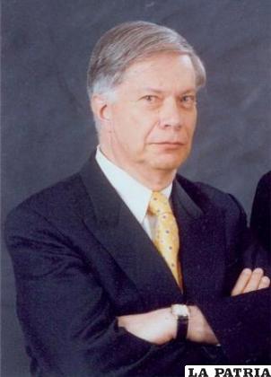 Hugo Celso Felipe Mansilla