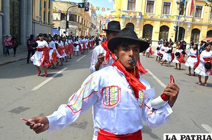 Saya de la U. E. Ayacucho