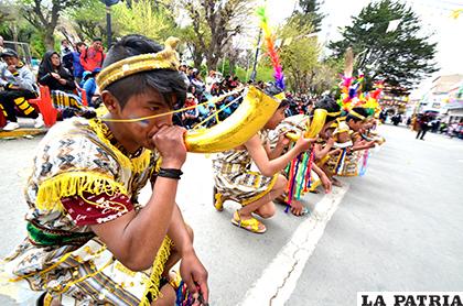 Representación de los incas con la U. E. 