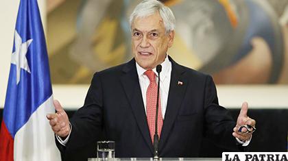 Sebastián Piñera en una declaración de prensa/ Pulso