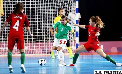 La acción del juego en el cual Bolivia no pudo ante Portugal/ infodiez.com
