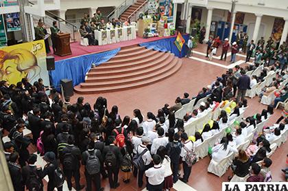Acto de premiación de la Policía/ LA PATRIA