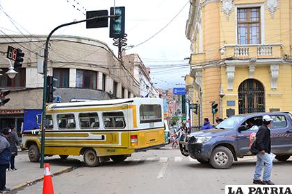 Al caos vehicular existente ahora se suman los ensayos universitarios/LA PATRIA ARCHIVO