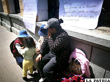 Las comerciantes en la huelga de hambre /LA PATRIA