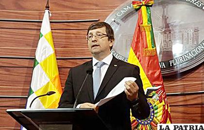 ?scar Ortiz, senador de UD /La Razón
