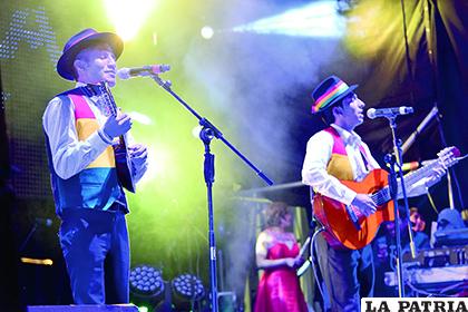 Ismael Solares Terán y Ludy Alfredo Ortiz Solares (Oruro)
