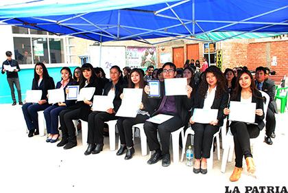 Estudiantes que se destacaron de la UPAL /LA PATRIA