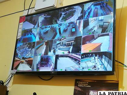 El monitor de las cámaras de seguridad del hogar  /LA PATRIA