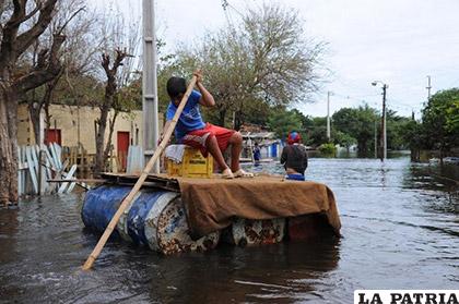 La crecida del río Paraguay afectó a barrios marginales de Asunción/ wp.com