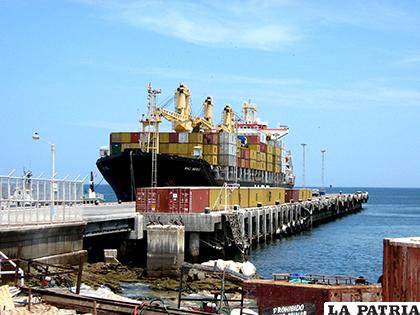 Para el concejal Choque, el Puerto de Ilo no es una buena opción para importar y exportar/ OBOLOG.COM