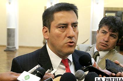 Javier Zavaleta, ministro de Defensa /El País Tarija