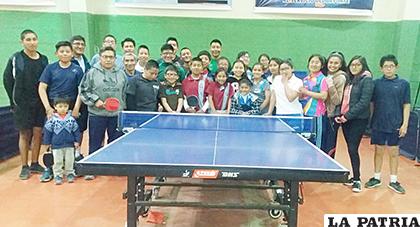 El tenis de mesa cada vez con más participantes y va subiendo el nivel técnico /cortesía Gustavo Cortez
