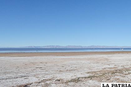 Orillas del lago Poopó serán forestadas /LA PATRIA