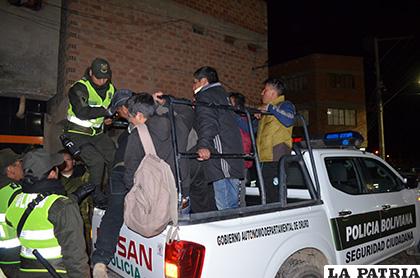 Los detenidos fueron trasladados hasta una Estación Policial /LA PATRIA