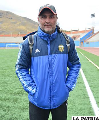 Domingo Sánchez, fue ratificado como director técnico de EM Huanuni /ALEX ZAMBRANA /LA PATRIA