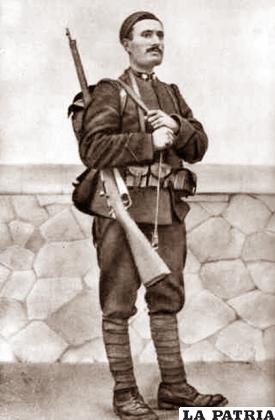 Benito Mussolini como soldado del Ejército italiano en la Primera Guerra Mundial