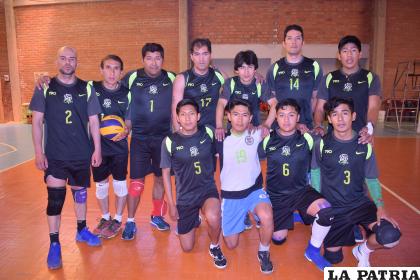 Esfer tiene el objetivo de llegar a la máxima categoría del voleibol 
/Reynaldo Bellota - LA PATRIA